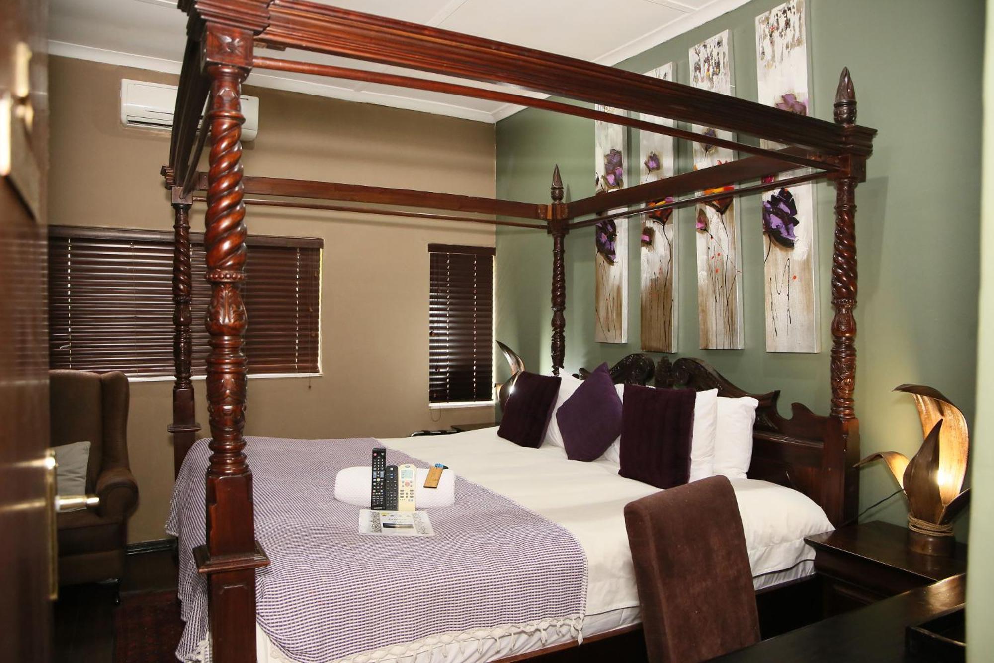 Moonriver Guesthouse Upington Exteriör bild