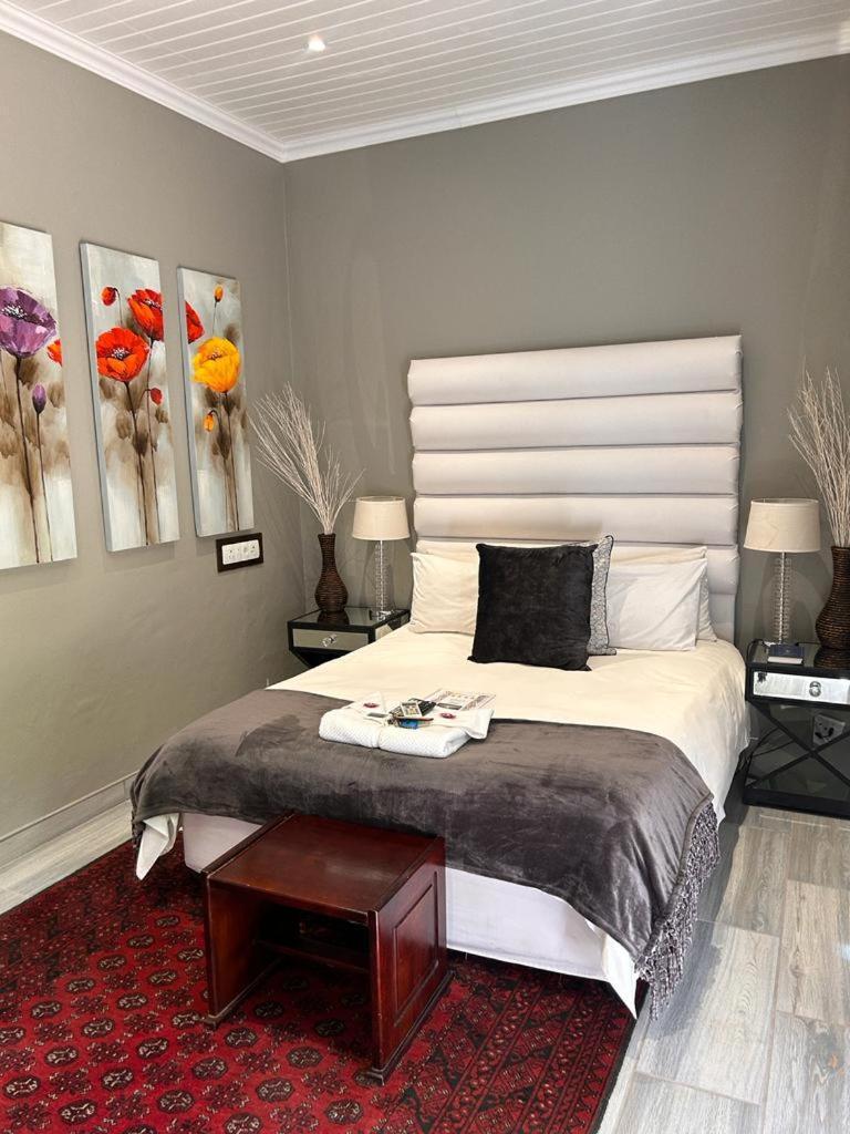 Moonriver Guesthouse Upington Exteriör bild