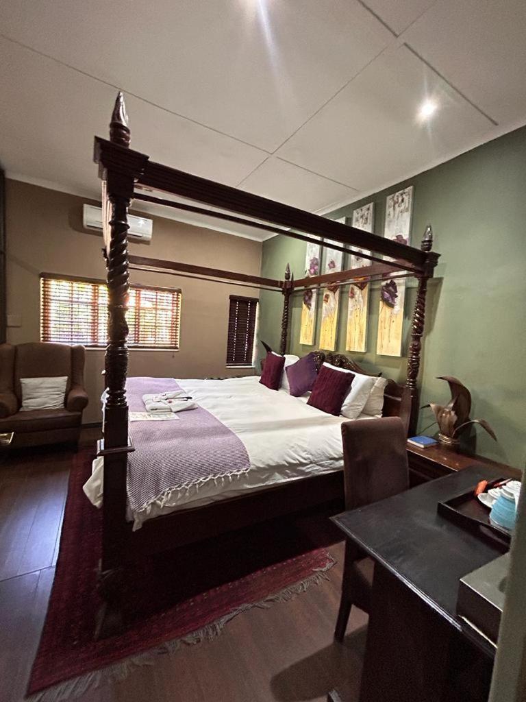 Moonriver Guesthouse Upington Exteriör bild
