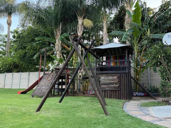 Moonriver Guesthouse Upington Exteriör bild