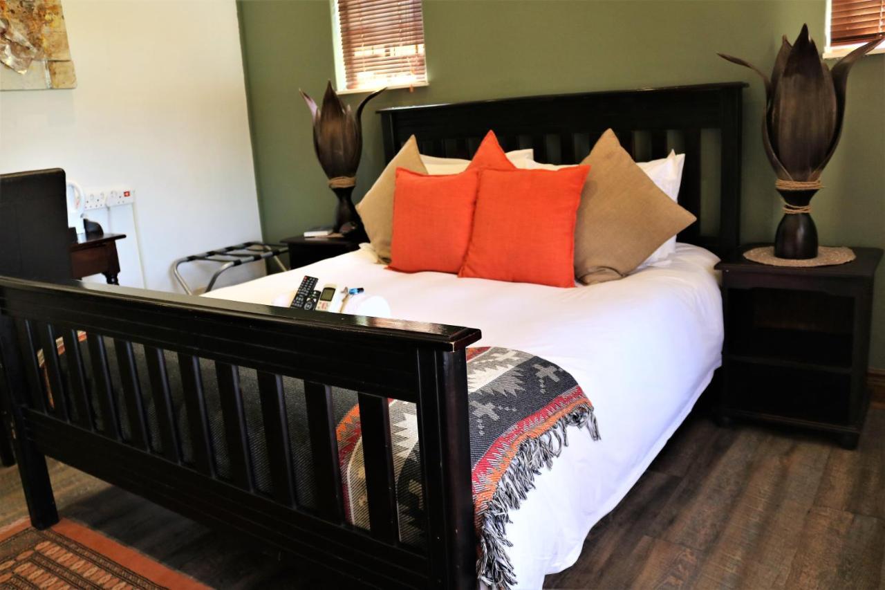 Moonriver Guesthouse Upington Exteriör bild